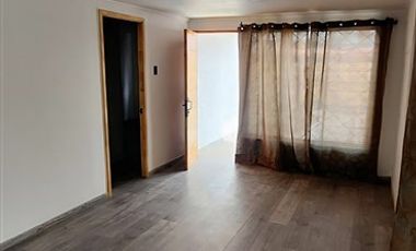 Casa en Venta en VENDE DUEÑO CASA CON LOCAL COMERCIAL QUILICURA GRAN TERRENO