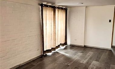 Casa en Venta en VENDE DUEÑO CASA CON LOCAL COMERCIAL QUILICURA GRAN TERRENO