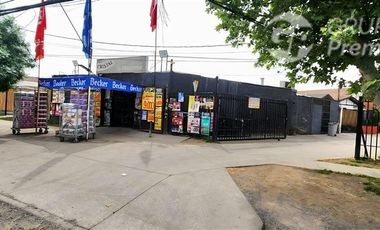 Casa en Venta en VENDE DUEÑO CASA CON LOCAL COMERCIAL QUILICURA GRAN TERRENO