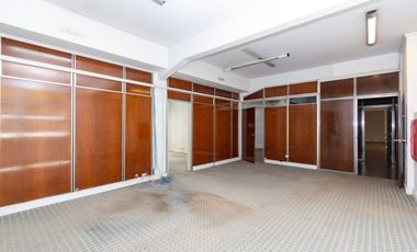 VENTA DE GRA OFICINA COMERCIAL EN MICROCENTRO !