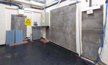 VENTA DE GRA OFICINA COMERCIAL EN MICROCENTRO !