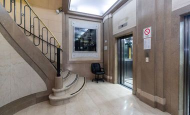 VENTA DE GRA OFICINA COMERCIAL EN MICROCENTRO !