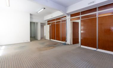 VENTA DE GRA OFICINA COMERCIAL EN MICROCENTRO !
