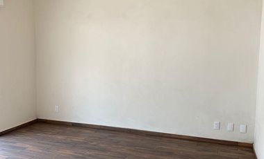 Renta casa en bosque real , 3 recamaras