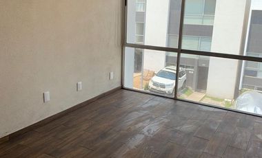 Renta casa en bosque real , 3 recamaras