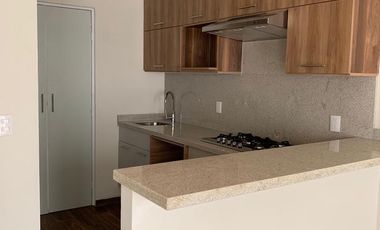 Renta casa en bosque real , 3 recamaras