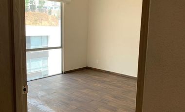 Renta casa en bosque real , 3 recamaras