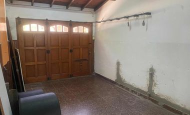 Casa en venta - 3 Dormitorios 3 Baños - 425Mts2 - Mar del Plata
