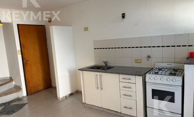 64 entre 9 y 10 - Duplex dos ambientes