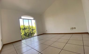 Amplia casa en Coto Rinconada Guadalupe