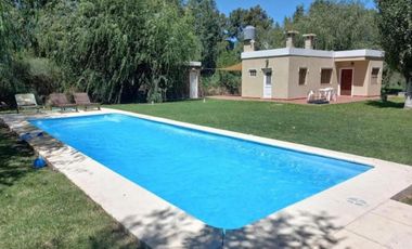 Casa quinta en venta - 3 Dormitorios 1 Baño - 1.800Mts2 - General Hornos