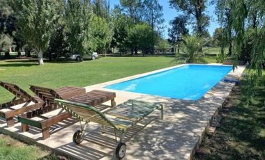 Casa quinta en venta - 3 Dormitorios 1 Baño - 1.800Mts2 - General Hornos