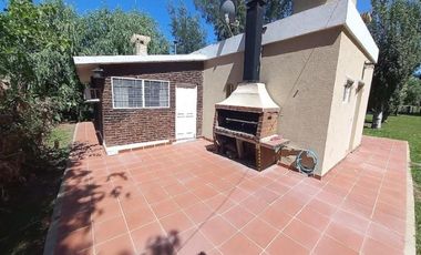 Casa quinta en venta - 3 Dormitorios 1 Baño - 1.800Mts2 - General Hornos