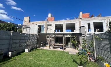 PH a 1 cuadra de la Universidad Nacional de General Sarmiento (UNGS)