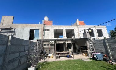 PH a 1 cuadra de la Universidad Nacional de General Sarmiento (UNGS)