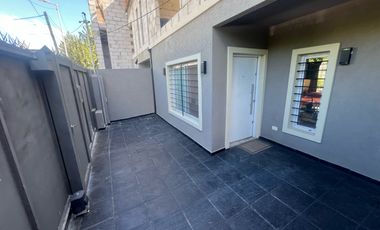 PH a 1 cuadra de la Universidad Nacional de General Sarmiento (UNGS)