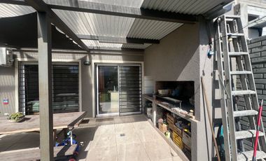 PH a 1 cuadra de la Universidad Nacional de General Sarmiento (UNGS)