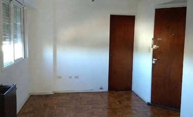 Departamento en venta - 2 dormitorios 1 baño - 41mts2 - La Plata