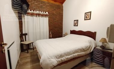 Depto 2 amb y medio c/cochera y baulera!! Impecable..