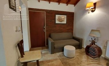 Depto 2 amb y medio c/cochera y baulera!! Impecable..