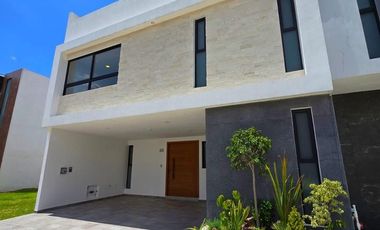 CASA EN VENTA PRQUE NAYARIT, LOMAS DE ANGELOPOLIS