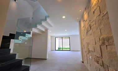 CASA EN VENTA PRQUE NAYARIT, LOMAS DE ANGELOPOLIS