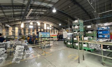 Excelente Depósito en Uruguay y Acc. Tigre Victoria