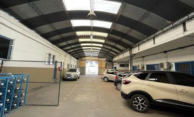 Excelente Depósito en Uruguay y Acc. Tigre Victoria