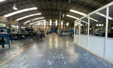 Excelente Depósito en Uruguay y Acc. Tigre Victoria