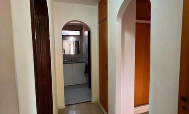 Casa en venta - 3 Dormitorios 3 Baños - Cocheras - 486Mts2 - Villa Adelina