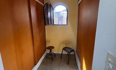 Casa en venta - 3 Dormitorios 3 Baños - Cocheras - 486Mts2 - Villa Adelina