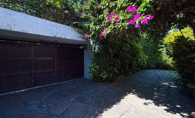 Casa en Venta en Colinas de San Javier con Alberca