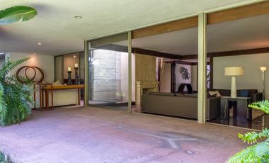 Casa en Venta en Colinas de San Javier con Alberca