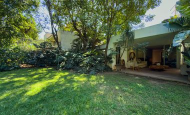 Casa en Venta en Colinas de San Javier con Alberca