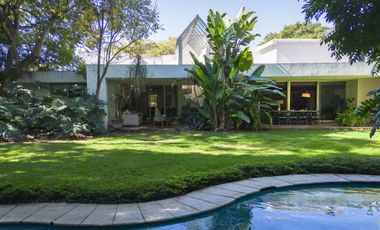 Casa en Venta en Colinas de San Javier con Alberca