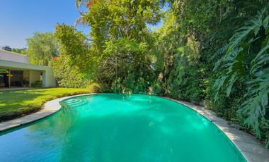 Casa en Venta en Colinas de San Javier con Alberca