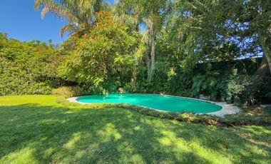 Casa en Venta en Colinas de San Javier con Alberca