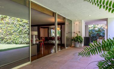 Casa en Venta en Colinas de San Javier con Alberca