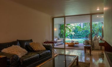 Casa en Venta en Colinas de San Javier con Alberca