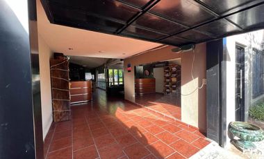 Casa en venta - 3 Dormitorios 2 Baños - Cocheras - 180Mts2 - Monte Grande