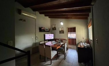 Casa en venta - 3 Dormitorios 2 Baños - Cocheras - 180Mts2 - Monte Grande