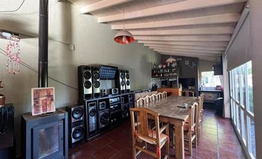 Casa en venta - 3 Dormitorios 2 Baños - Cocheras - 180Mts2 - Monte Grande