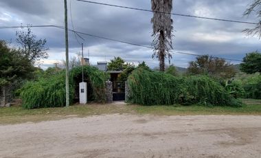 Casa en venta - 2 Dormitorios 2 Baños - 1.260Mts2 - Córdoba