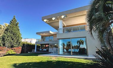 Casa en  B° Dalvian