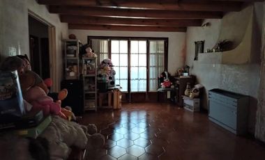 Casa en venta - 4 Dormitorios 6 Baños - San Clemente del Tuyú
