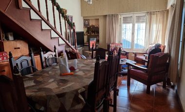 Casa en venta - 4 Dormitorios 6 Baños - San Clemente del Tuyú