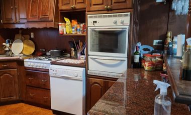 Casa en venta - 4 Dormitorios 6 Baños - San Clemente del Tuyú