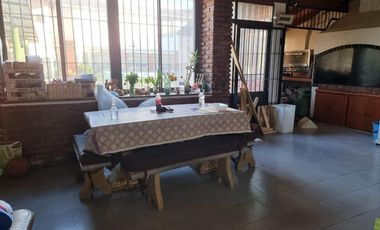 Casa en venta - 4 Dormitorios 6 Baños - San Clemente del Tuyú