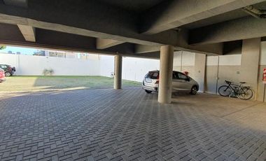 Moderno y Funcional, 2 Ambientes con Balcón y Cochera Incluida- En Venta