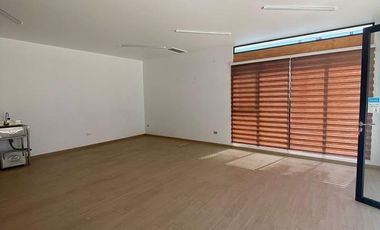 Se Arrienda Local Comerical Primera Linea